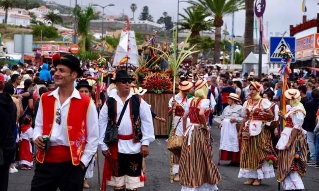 Más de una veintena de carretas participan  este domingo en la tradicional romería de  Valle de Guerra