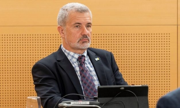 CC de Tenerife acusa al PSOE de perder 10 millones de euros por la paralización de dos parques eólicos del ITER