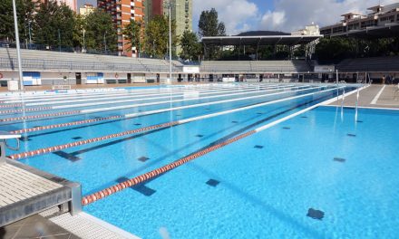 Santa Cruz abre la inscripción para natación en el curso 22-23, en la piscina Acidalio Lorenzo