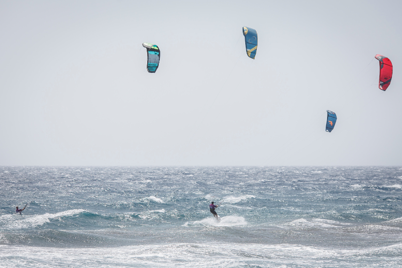 La playa de Vargas (Agüimes), acoge este fin de semana un nuevo festival de viento, olas y kitesurf