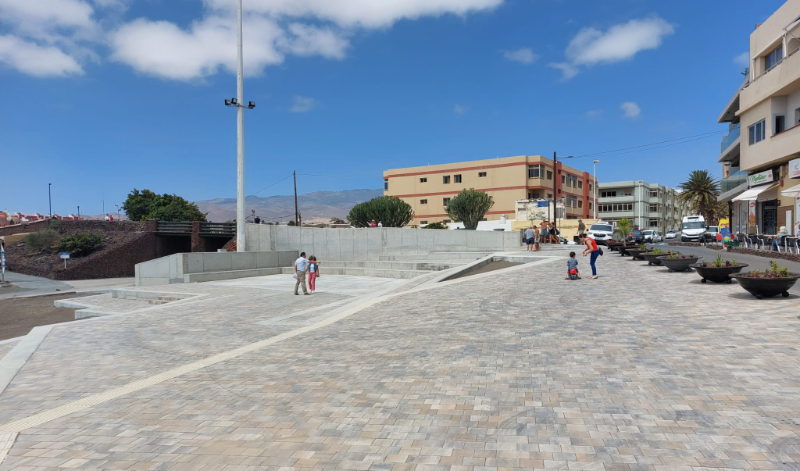 Ayuntamiento de Telde y Cabildo abren a la ciudadanía la primera fase de la avenida de Melenara