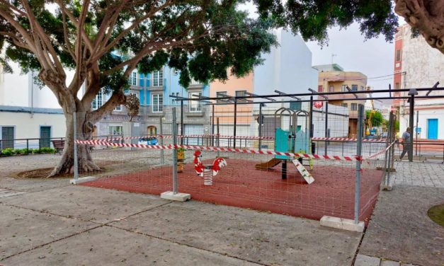Telde inicia la  instalación de una pérgola en el área infantil del parque Franchy Roca