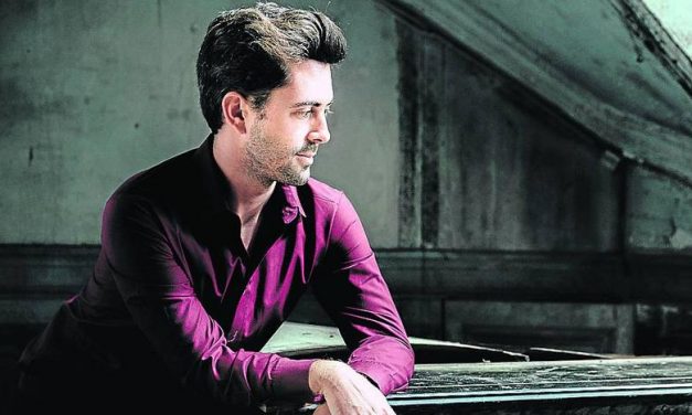Antonio Oyarzábal ofrece este miércoles  un recital de piano en el Paraninfo Universitario 