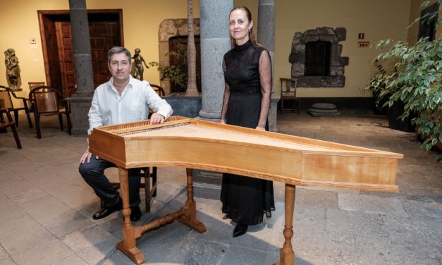 El patio de la Casa de Colón se viste de otoño con los sonidos de la música francesa