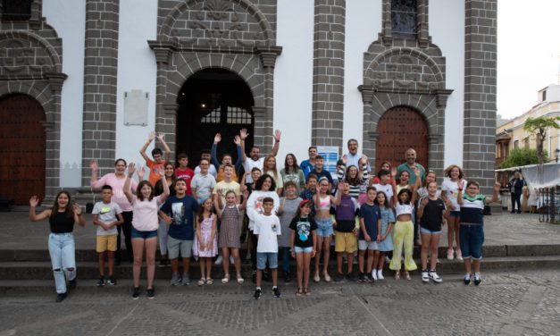 La 70 Romería-Ofrenda en Honor a Nuestra Señora del Pino reúne a 52 jóvenes verseadores de toda Canarias