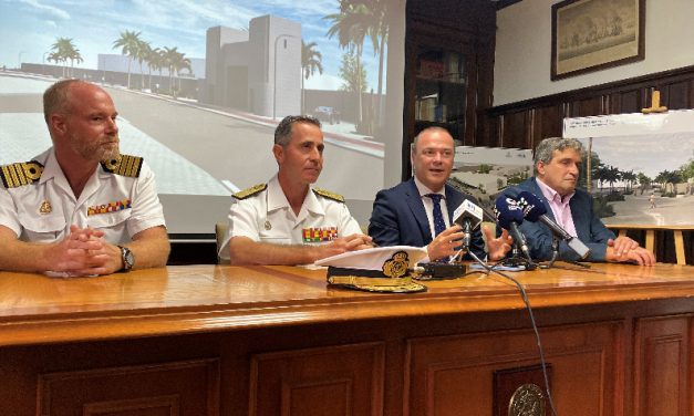Ayuntamiento y Ministerio de Defensa firman un protocolo que permitirá ganar en la Base Naval 2.700 m² de espacio público 