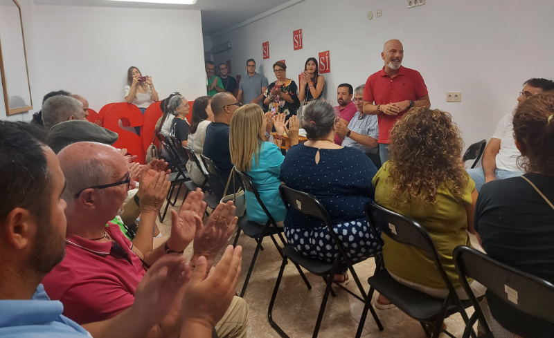 La agrupación socialista de Santa Lucía  avala a Julio Ojeda como candidato a la alcadía