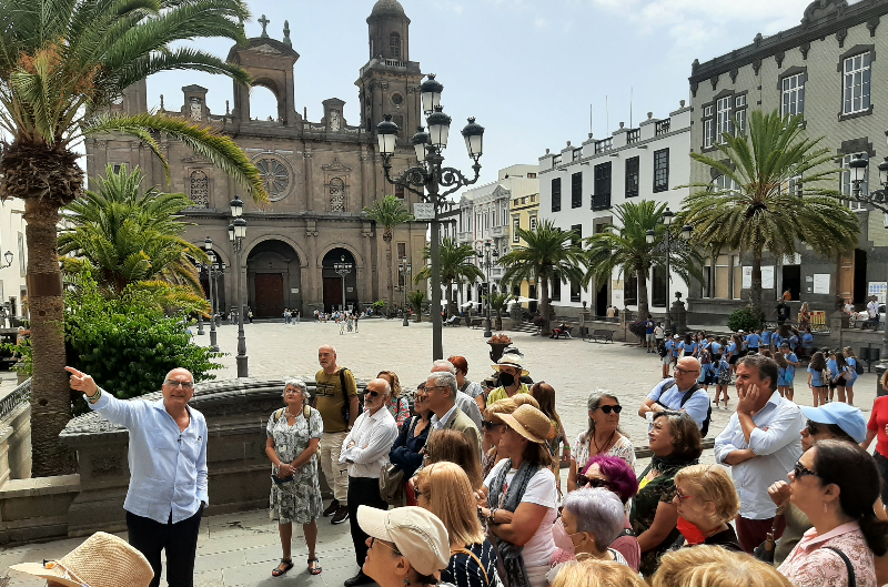 <strong>El Ayuntamiento reanuda junto a las personas mayores el proyecto para recordar la historia de Las Palmas de Gran Canaria</strong>