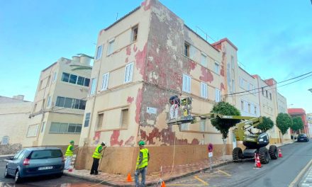 Agüimes comienza las obras de rehabilitación de las 160 viviendas de promoción pública del casco