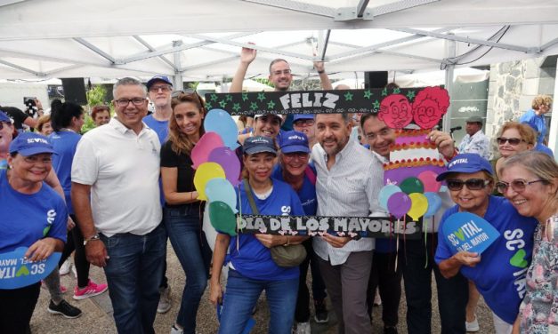 Santa Cruz celebra con 500 mayores de todos los distritos el Día Internacional de las Personas de Edad