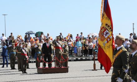 La Jura de Bandera para personal civil cierra los  actos del Día de la Fiesta Nacional 2022 en  Canarias