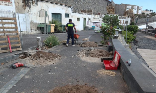Arico adecua el entorno de Los Prismas en El Porís de Abona