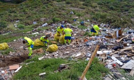 El servicio de Limpieza y la Policía Local de Las Palmas  continúan el plan de choque contra los vertidos  
