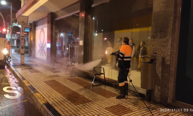 Las Palmas despliega un dispositivo integral de limpieza en la zona Puerto-Guanarteme  