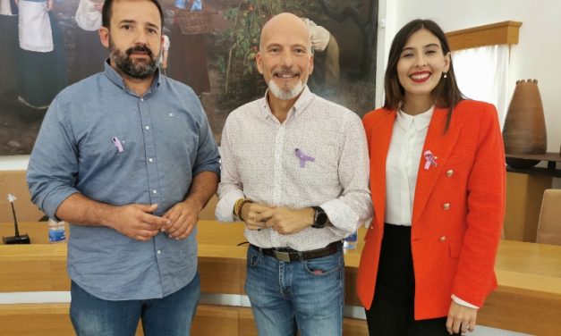 El PSOE denuncia que el alcalde de Santa Lucía firma decretos de gasto sin saber a dónde va el dinero
