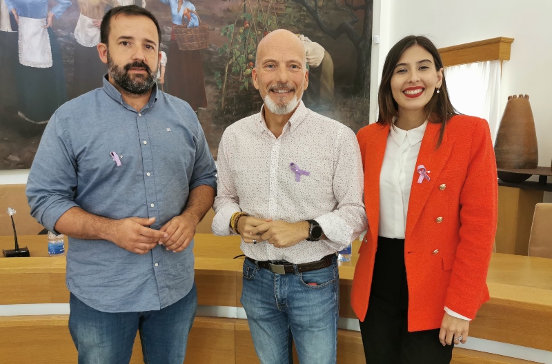 El PSOE denuncia que el alcalde de Santa Lucía firma decretos de gasto sin saber a dónde va el dinero