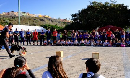 <strong>Más de 800 escolares conocen la labor de la Policía Local, Bomberos y Protección Civil en Las Palmas de Gran Canaria  </strong>