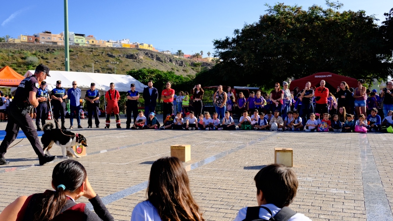 <strong>Más de 800 escolares conocen la labor de la Policía Local, Bomberos y Protección Civil en Las Palmas de Gran Canaria  </strong>