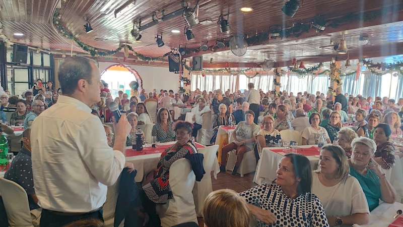 La asociación de mayores del municipio de Agüimes organiza su tradicional almuerzo navideño