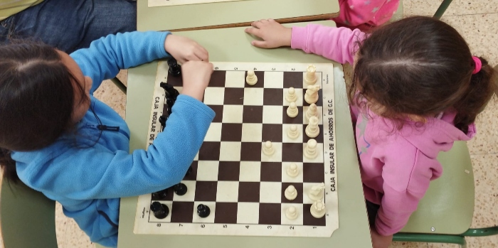 <strong>La Aldea de San Nicolás retoma las clases de ajedrez en los colegios</strong>