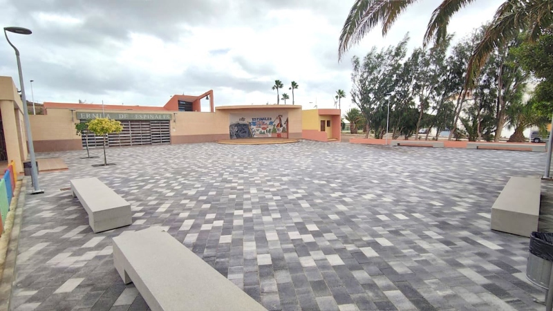 Los barrios de La Banda y Los Espinales de Agüimes ya lucen sus plazas recién renovadas