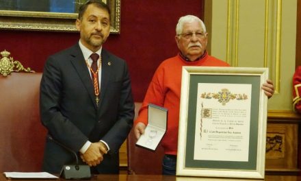El Club Deportivo San Andrés recibe la Medalla de Plata de Santa Cruz de Tenerife