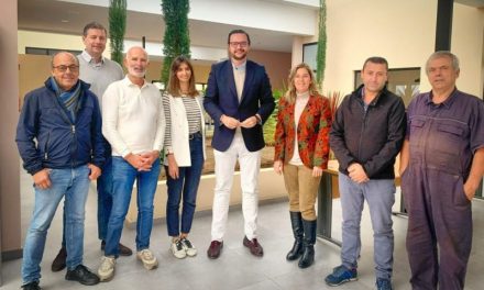 El candidato del PP a la alcaldía de Telde, Sergio Ramos, visita el Parque Empresarial de Cruz de la Gallina