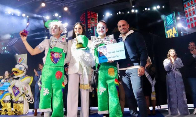 Trapaseros consigue el primer premio de Interpretación del concurso de Murgas de Santa Cruz