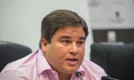 El vicealcalde de Mogán, Mencey Navarro,  irá a juicio por adjudicar 16 contratos ‘a dedo’ a su socio del despacho de abogados