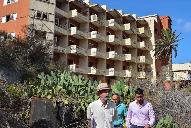 Urbanismo ejecutará la demolición del antiguo Hotel Neptuno, en Bajamar  