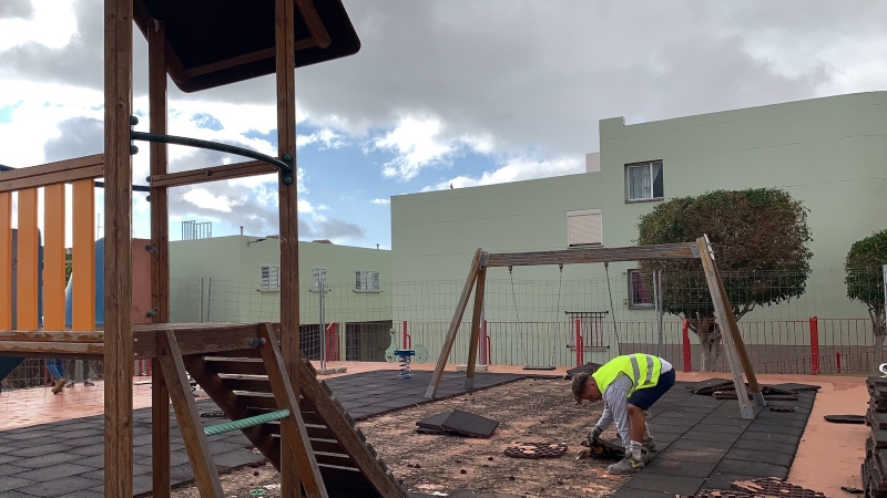 Telde inicia las obras de renovación del parque infantil de El Caracol