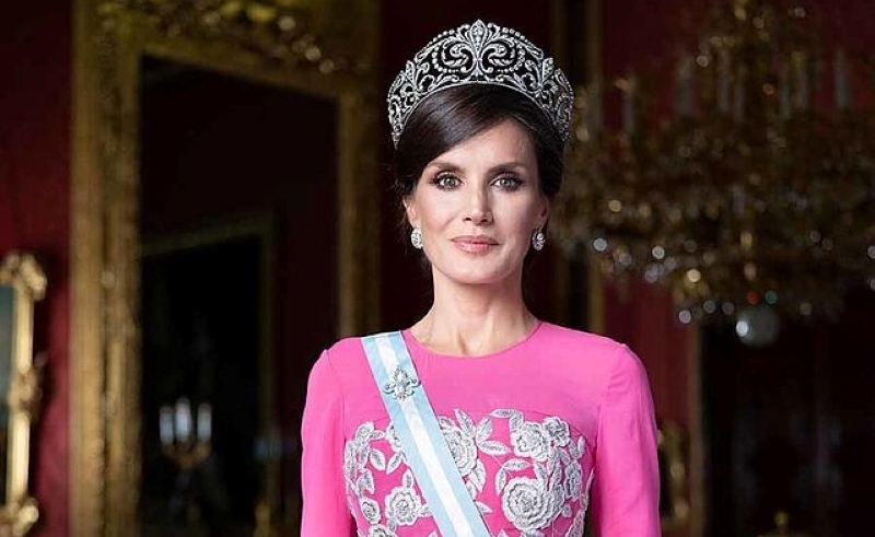 Letizia Ortiz Rocasolano, reina de España, pone fin al ciclo de conferencias ‘Mujeres con corona’ 