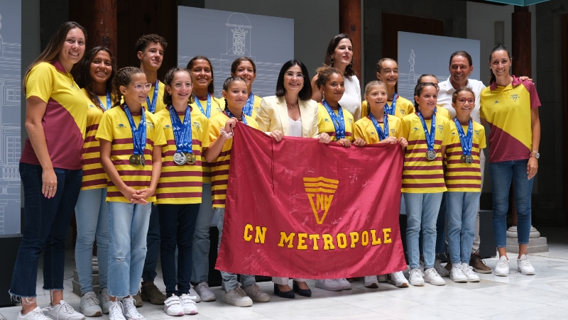 Darias felicita al equipo de Natación Artística del CN Metropole por los éxitos cosechados en el Campeonato de España