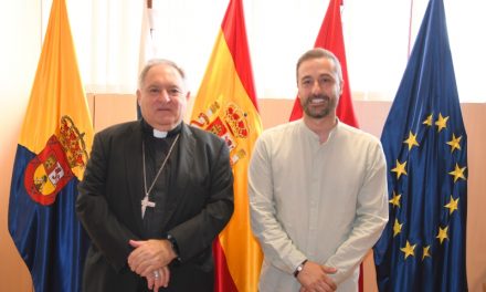 El alcalde de Telde recibe la visita del obispo de la Diócesis de Canarias, José Mazuelos