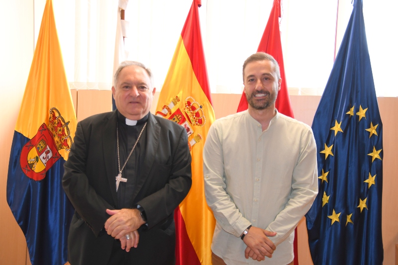 El alcalde de Telde recibe la visita del obispo de la Diócesis de Canarias, José Mazuelos