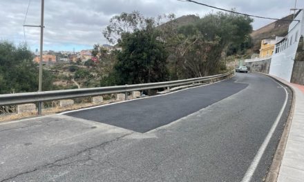 El Ayuntamiento culmina la construcción de un muro de hormigón armado para consolidar la carretera de El Fondillo
