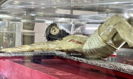 Mañana regresa el  Santo Cristo de Telde a su hornacina del Altar Mayor de la Basílica de San Juan