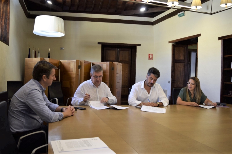 La Laguna concede 54.600 euros a Cáritas para el proyecto ‘Base 25 x La Laguna’  