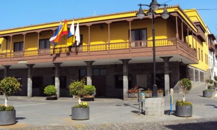 CC de Puerto de la Cruz denuncia el estado de abandono del archivo municipal y alerta del peligro que corren documentos históricos