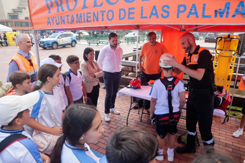 Más de 500 escolares participan en las jornadas de puertas abiertas que organiza la Policía Local de Las Palmas