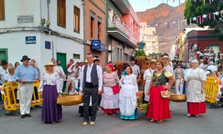 La Romería-Ofrenda en Honor a San Nicolás de Tolentino reúne a cientos de aldeanos