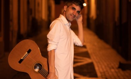 El guitarrista grancanario Airam de Vera rinde homenaje musical a Tomás Morales en su Casa-Museo de la Villa de Moya