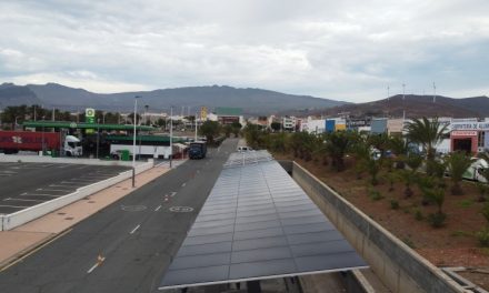 Ecoaga instala nuevas marquesinas fotovoltaicas en la Zona Industrial de Arinaga