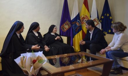 El Ayuntamiento de La Laguna reconoce la labor y trayectoria de las Siervas de María