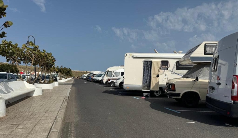 CC de Arico denuncia la nula planificación del Ayuntamiento para regular la situación de las autocaravanas en la costa