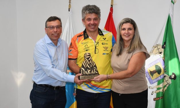  Valsequillo recibe a Pedro Peñate tras el Dakar 2024