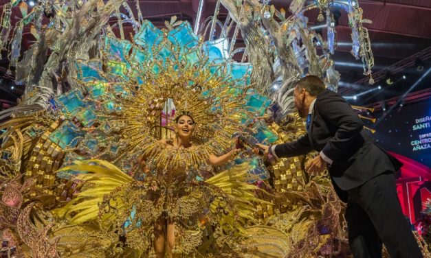 Corina Mrazek González, nueva Reina del Carnaval de Santa Cruz de Tenerife 2024