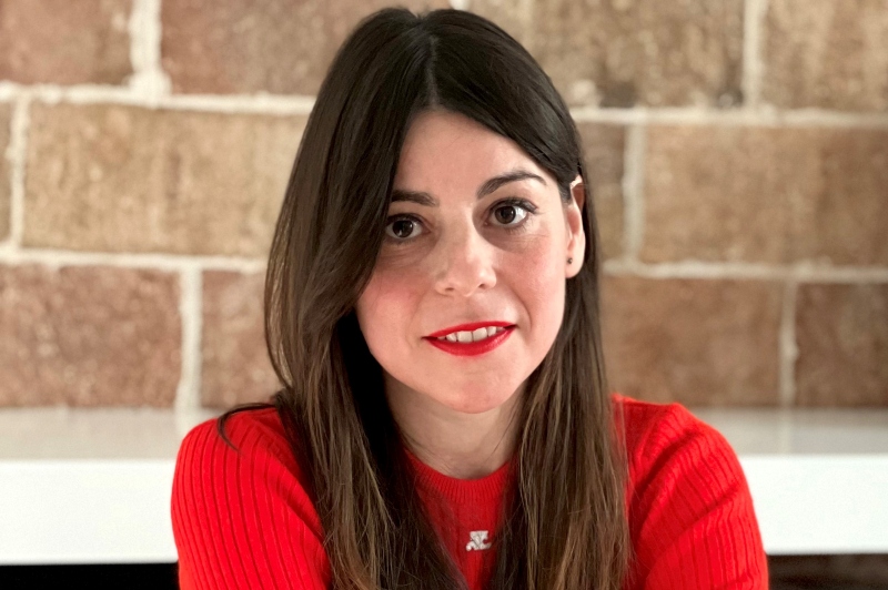 La periodista Begoña Gómez presenta en la Biblioteca Insular su exitoso libro de debut ‘Las abandonadoras’