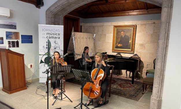 Las Escuelas Artísticas ‘Villa de Moya’ y el grupo ‘Ensemble Equinoxe’ llenan de música las salas de la Casa-Museo Tomás Morales