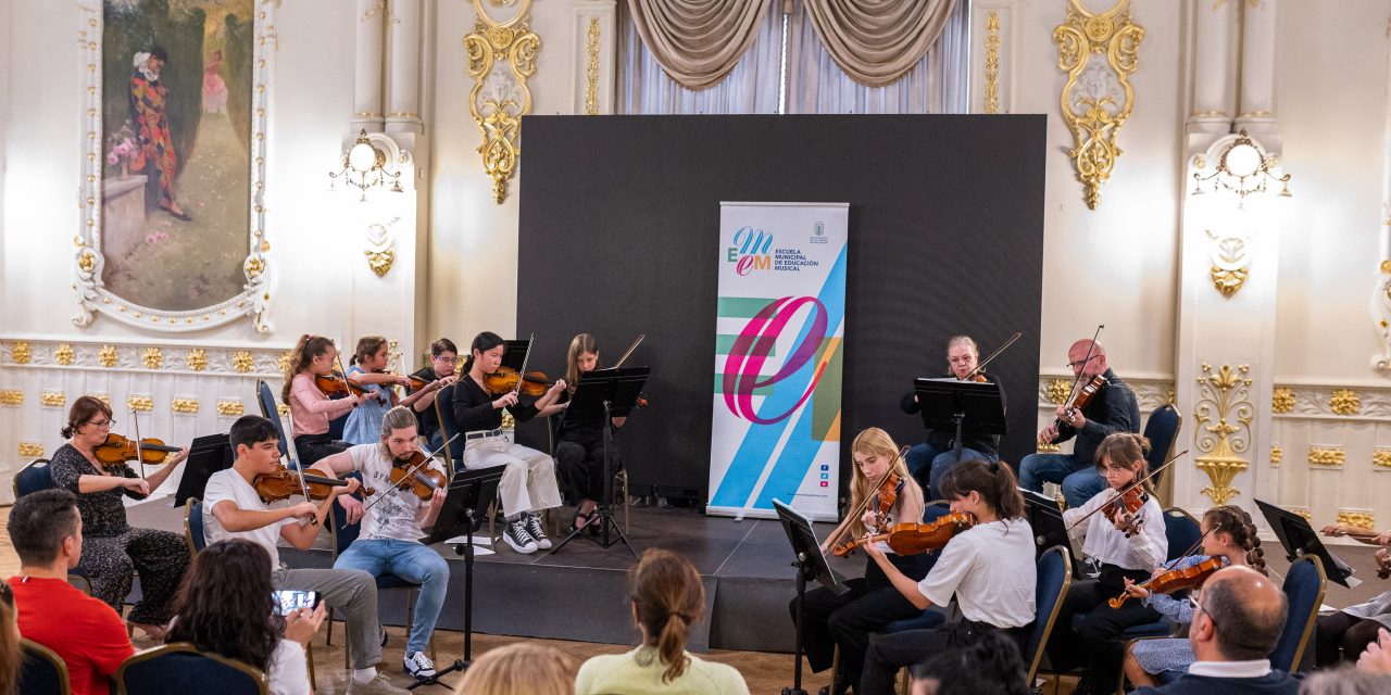 La Escuela Municipal de Educación Musical celebra un recital de violín con temas clásicos, populares y de bandas sonoras de películas